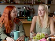 Ersties - Intimes sinnliches lesbisches Dildospiel mit Iva und Jolien 16/16