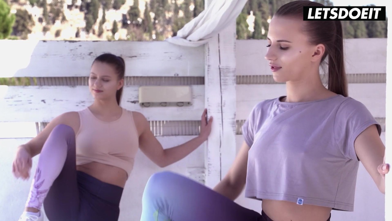 Stella Flex & Mia Split Indulge In Blissful Lesbian Sex After Yoga - A GIRL KNOWS - 無料セックスビデオ - RedTube