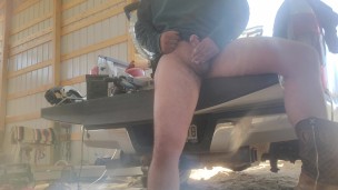 Solo male barn jerk