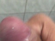 Gozando No BANHEIRO 2/16