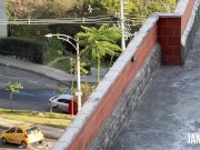 BLOQUEADA!! Mi amiga me calienta en la transmisión 1/16