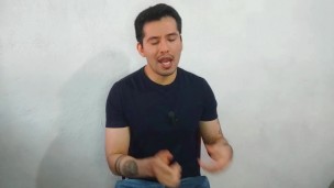 Enfermero es penetrado por paciente con verga gruesa en el consultorio medico! Historia de seguidor