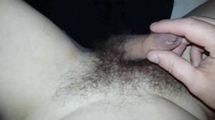 Masturbe (207) with one testicle