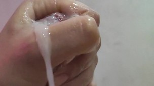 Gros plan a girl masturbating a dick stepsister