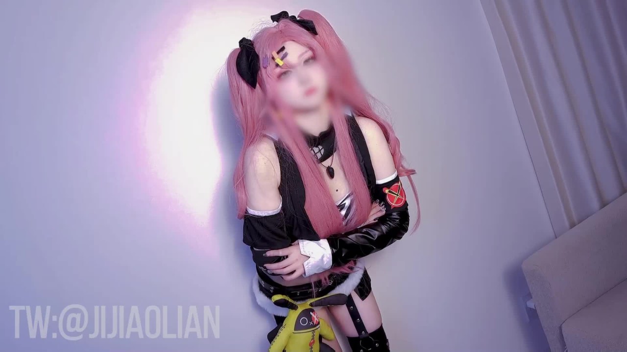 都有18+COS了 这游戏一定早就出了吧 - Asian
