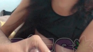 El ex novio de mi esposa se viene en su boca