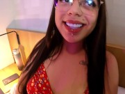 Gostosa de 18 anos, gozando e sofrendo na sua primeira cena | Sofia Araujo | 1/16