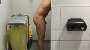 Quick self piss in public restroom