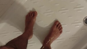 Pissonmyfeet