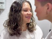 ESTOY CALIENTE! chupame los pezones primero y luego terminas de lavar 5/16