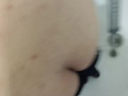 Mamada en el baño 11/16