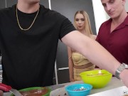 We Frosted My Cookies And My Face! 4/16