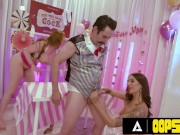 OOPSIE - PAWG Redhead MILF & Hot Brunette Have ROUGH THREESOME With Pervert Salesman At Wedding Expo 6/16