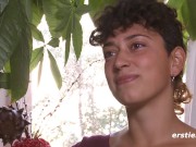 Ersties - Lexi masturbiert mit viel Öl und einem riesigen Doppeldildo 11/16