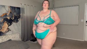 SSBBW Oil Play and Fat Jiggling