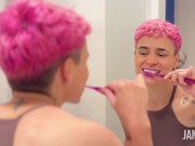 QUE RICO CHUPAS! Me dieron lengua antes de ir a la cama 2/16