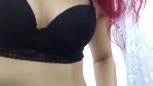 Sexy y desnuda para ti mostrando lo que te gusta