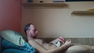 Dzisiaj musiałem spuścić z siebie trochę nasienia :)