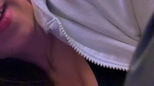 Hellolimoon suce une grosse bite et se fait prendre