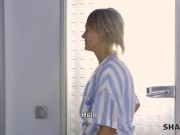 SHAME4K. He finds the reason to take his pants off and easily turns sexy doctor on 3/16