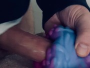 Snuck away for a lunchtime quickie with the alien 👽 pussy🤫 4/16