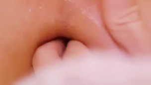 🏳️‍🌈 Gaping my loose femboy ass with a glass plug 😍🍑