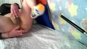 sissy bimbo stretching her hole