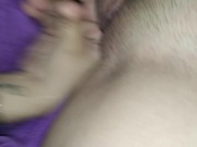 sexo oral lesbico, le meto los dedos en el coño 13/16