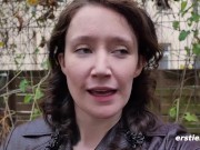 Ersties - Josie B fingert sich in der Umkleidekabine beim Shopping 5/16