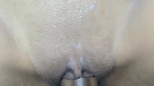 Me follo a mi vecina hasta acabar a chorro