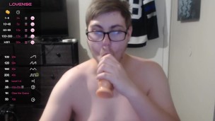 Sucking dick while fucking fleshlight :)