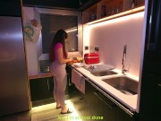 Mi hermanastra me provoca en leggings antes de cenar y acaba botandome con su culo enorme 1/16