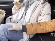 Трахнул незнакомую милфу в машине. Публичный секс  на улице (субтитры) 5/16