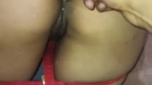 madrastra quiere probar un tapon anal