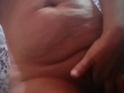 Estoy solita quien desea venir a darme placer en el baño