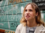 Ersties - Nina Js lesbische Gangbang-Fantasie wird wahr 10/16