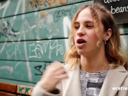 Ersties - Nina Js lesbische Gangbang-Fantasie wird wahr 8/16