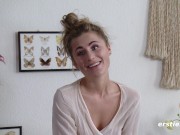 Ersties - 4 Hot Babes Attend a Lesbian Squirting Workshop 2/16