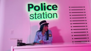 Fetish at the police station I make my pussy vibrate while having a call. Aikabett
