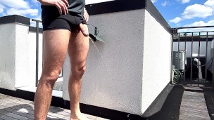 PISSIN ON MY ROOF FOR THE NEIGHBORS :)