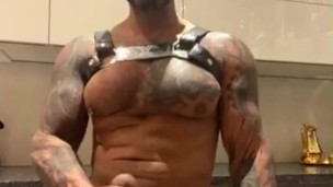 Jerking off telling you how I wish you ASSHOLE - VIKTOR ROM -