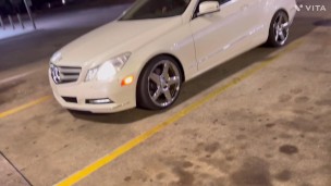 Walk up to this hot baddie in a Benz wtf all that ass vs str8rich