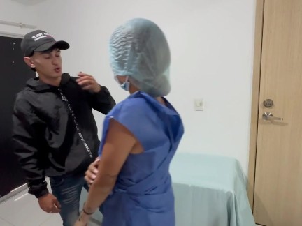 DELICIOSO MASAJE TERMINA CON FINAL FELIZ Y UNA RICA Y DURA FOLLADA CON LATINA JOVENCITA