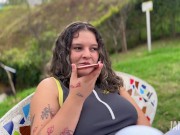 NO TENGO AMIGOS! Una desconocida me chupa las tetas en mi casa 1/16