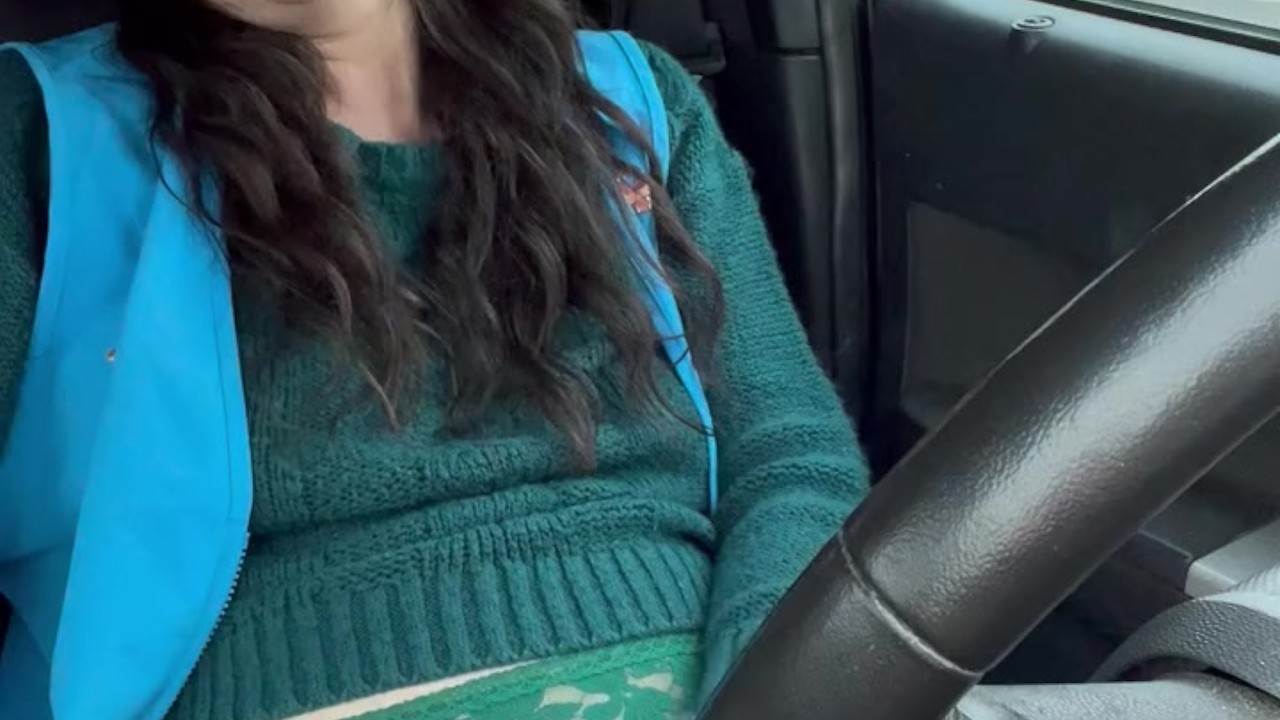 This is how I spend my work breaks - Free Sex Video - RedTube