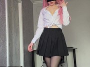 The student showed in which stockings she goes to university 10/16