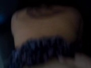 Le ayude con su mudanza y me la cogi dos veces, me pide que no se la saque