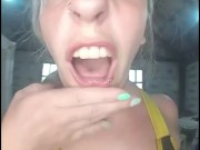 argentina humilla a su novio por micropene. SPH CUCKOLD