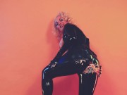 Hot Blonde Latex Kinky MILF
