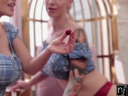 Beautiful Busty European Babes Jennifer Mendez and Nathaly Cherie Worship Each Others Huge Tits 1/16